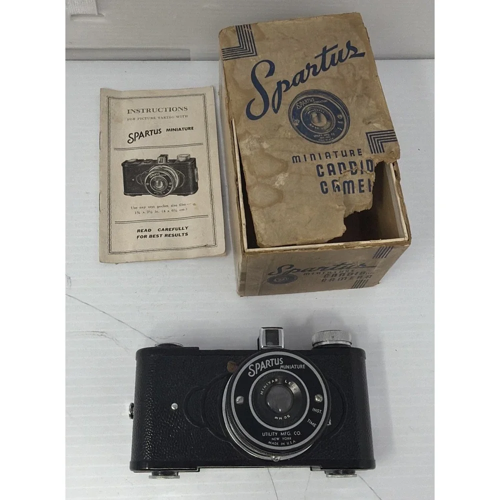 Spartus Falcon Bakelite Miniature 127 Film Camera Utility Mfg W/ Box And Manual